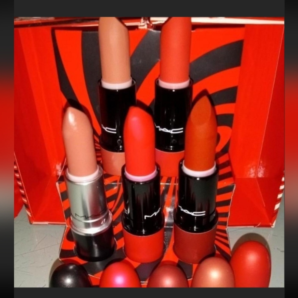 New Mac Rouge A Levres Mistletoe Matte Powder Kiss Lipsticks 💄